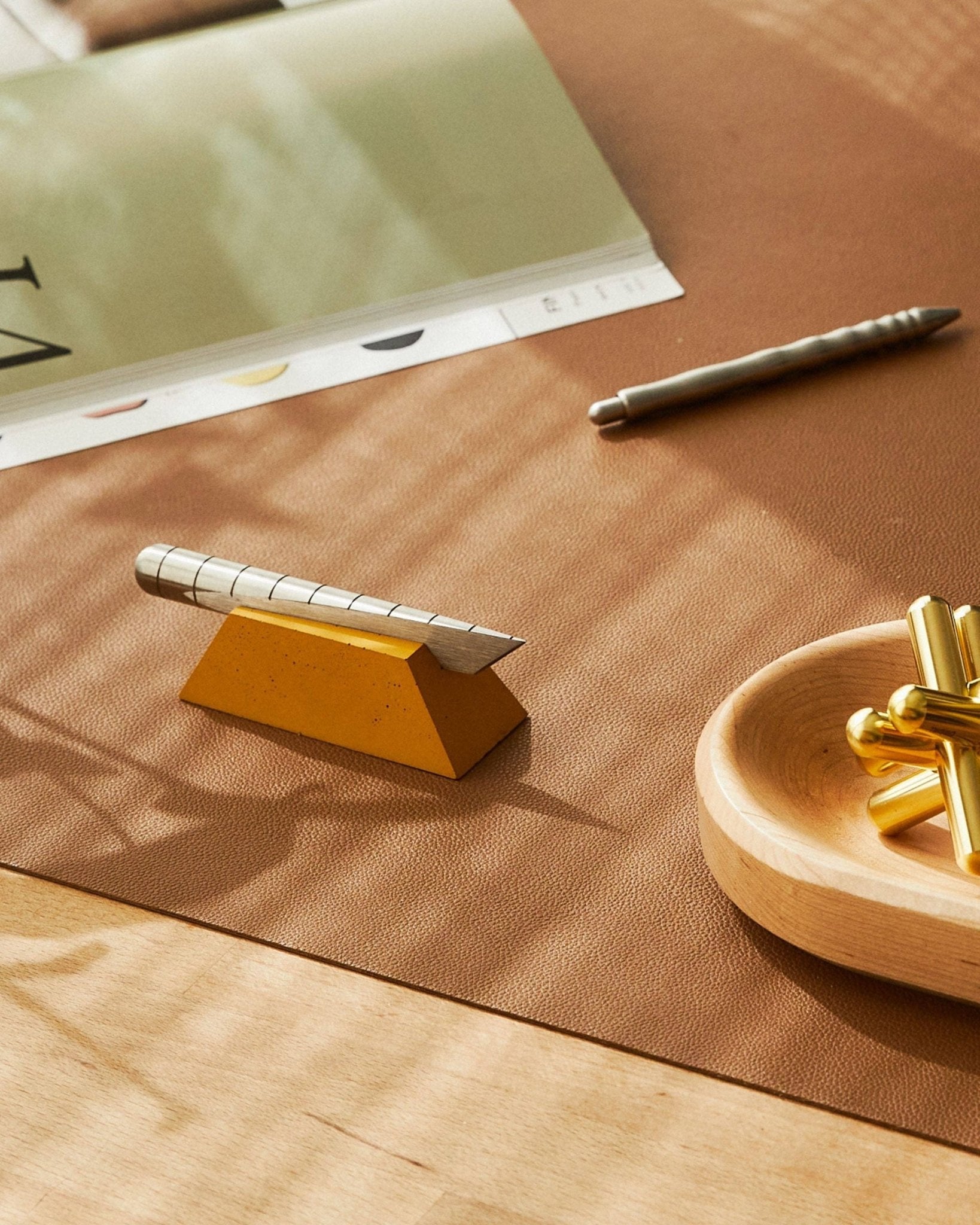 Desk Knife Plinth: Slate