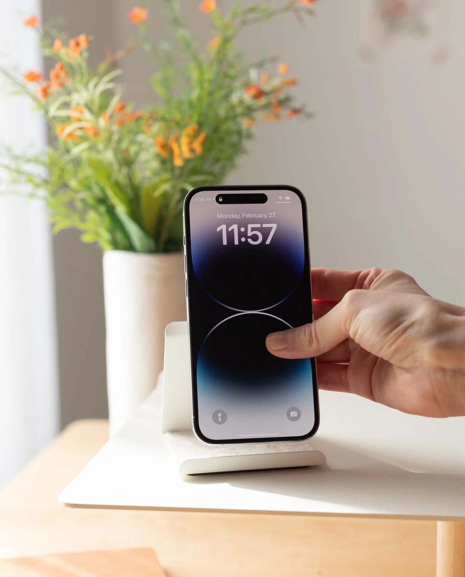 Gather Phone Stand