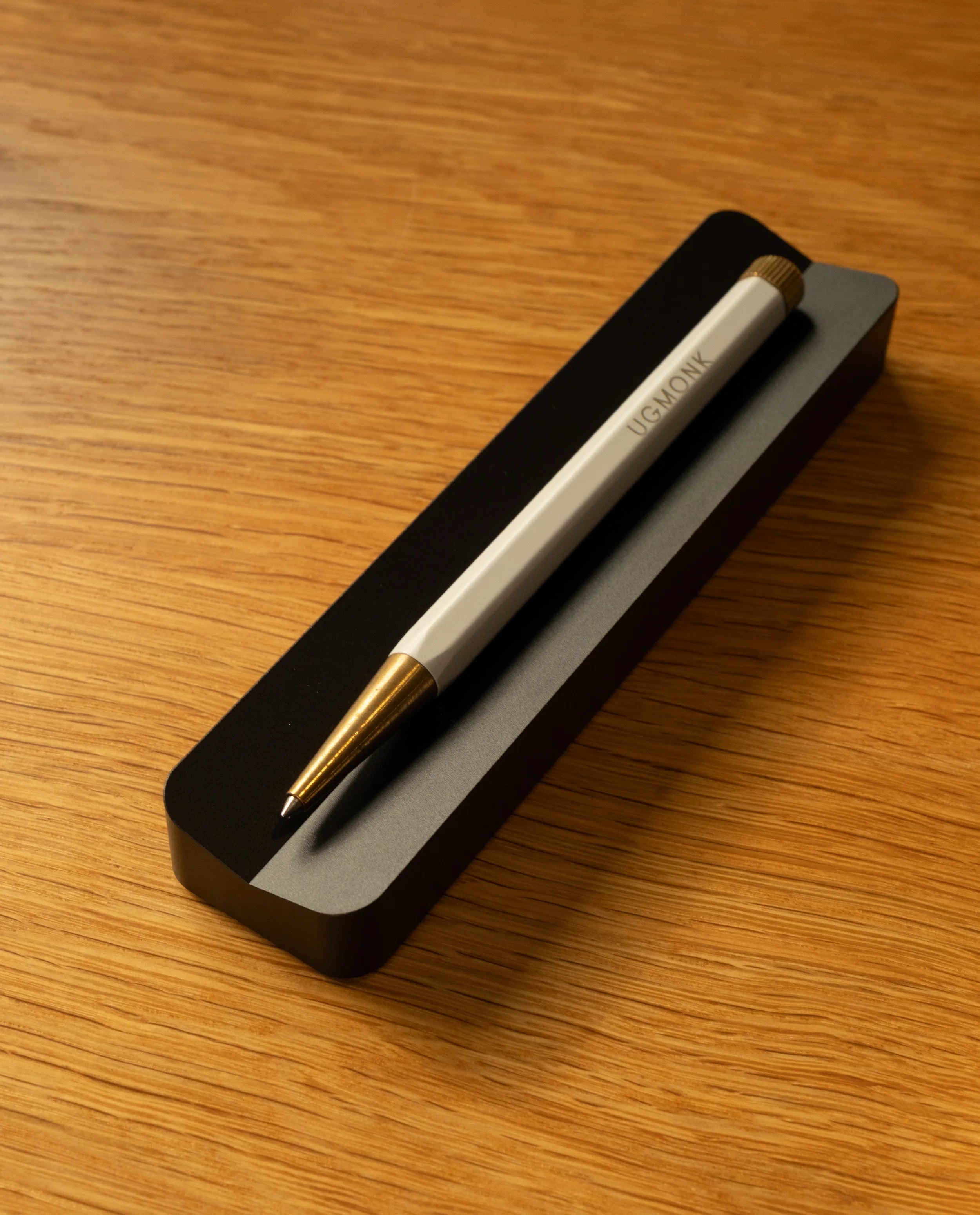 Analog Pen Tray