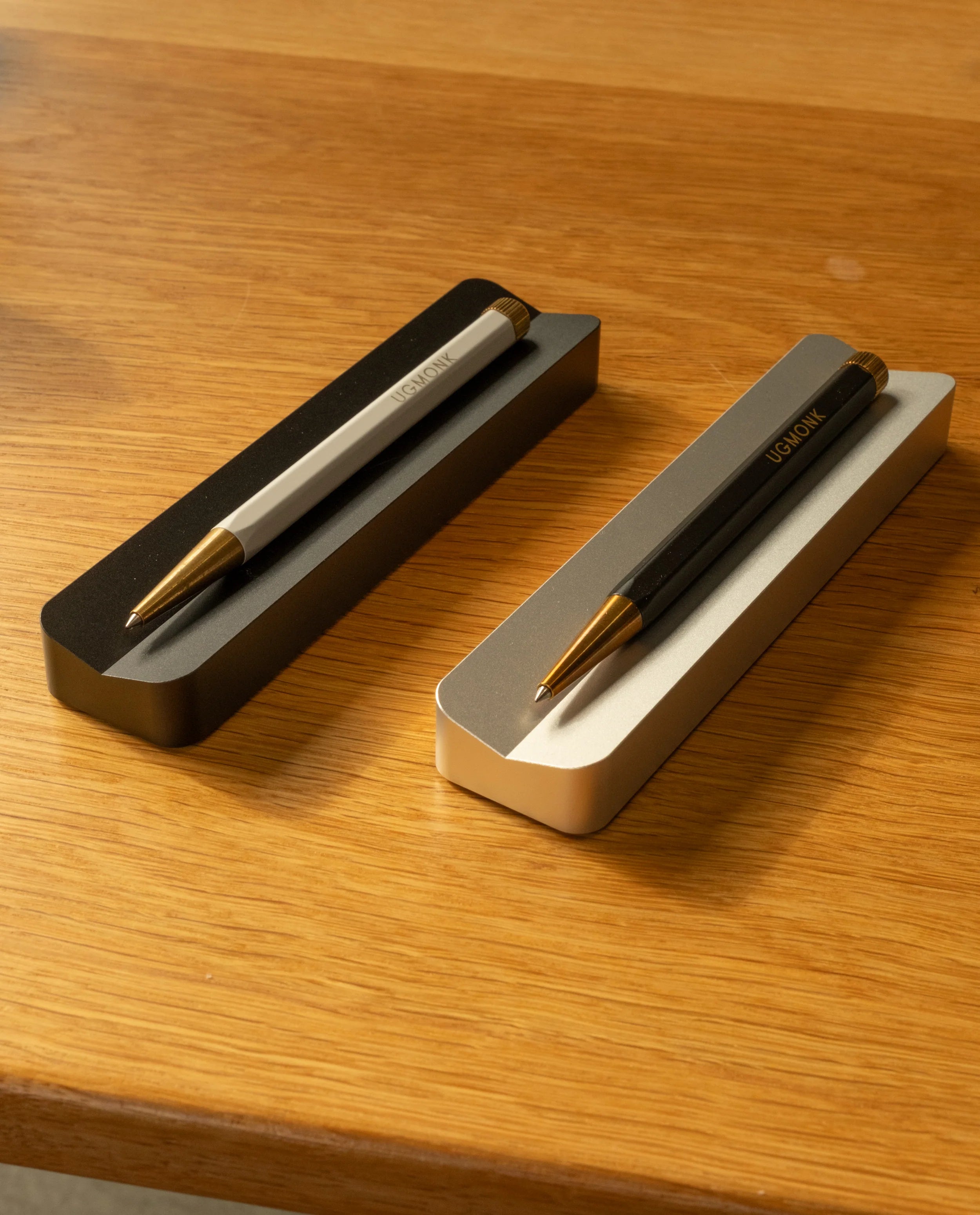 Analog Pen Tray