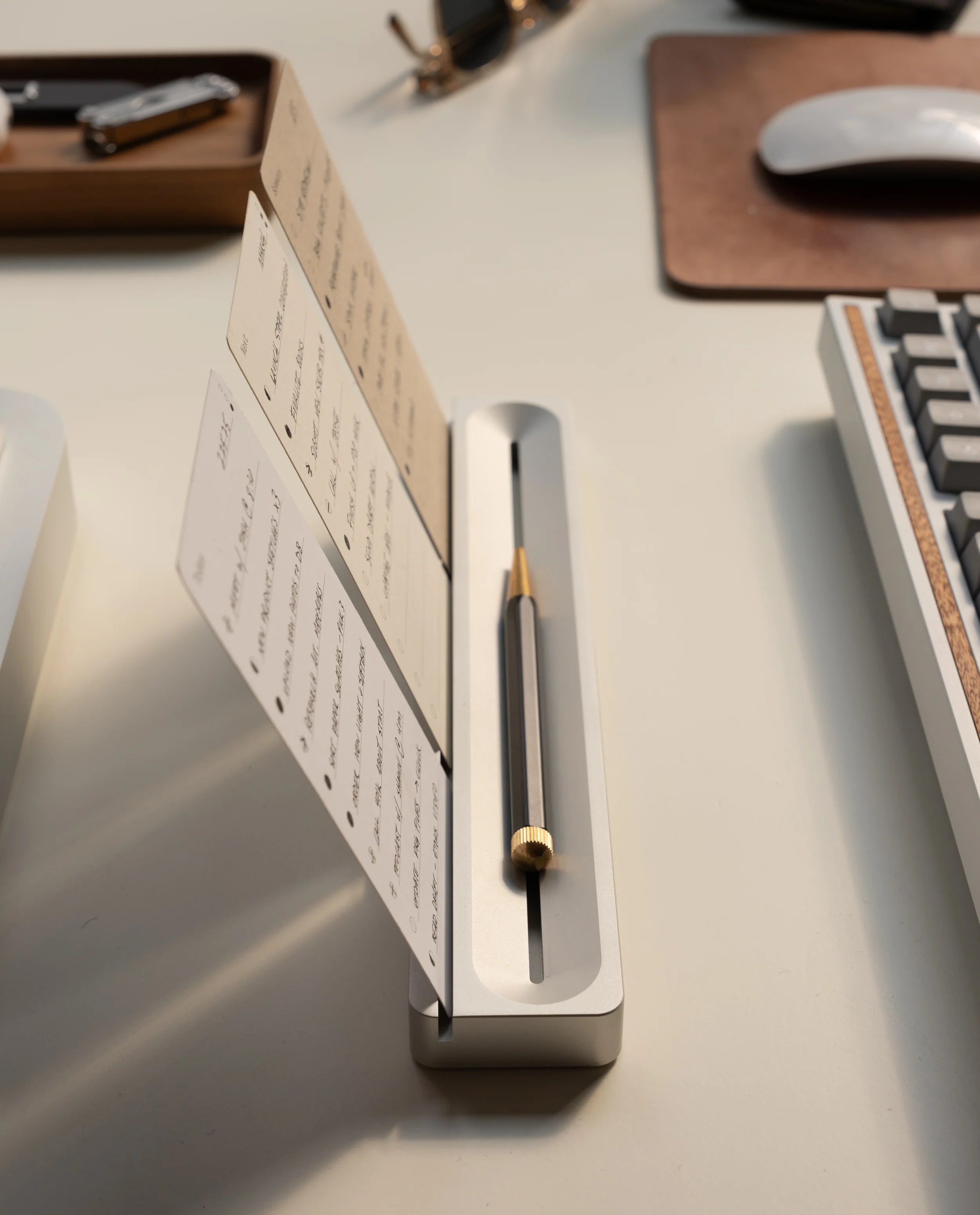 Analog Card Bar