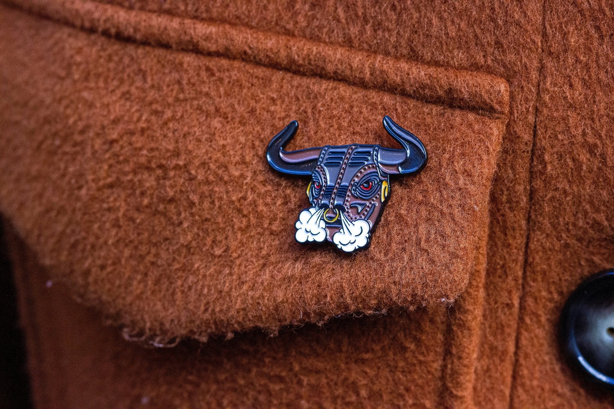 Ozzy The Raging Bull Pin Badge