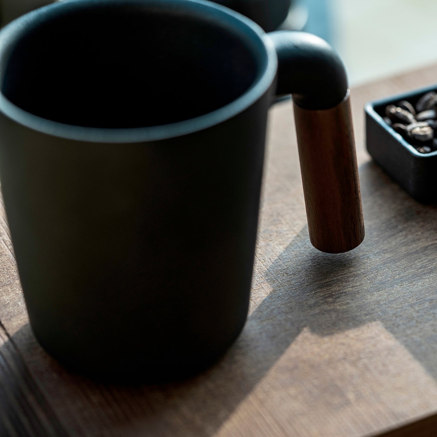 Black Mugr & Coffee Dripper Set